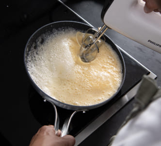 Omelette in Emura non-stick pan